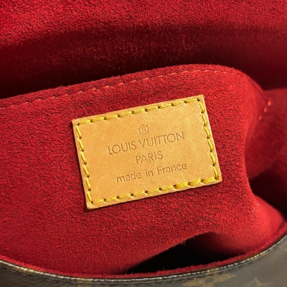 Louis Vuitton Monogram Sac Tambourin Crossbody - Picture 7 of 15